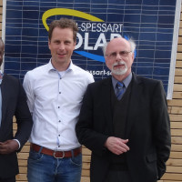 v.l.n.r.: GF Bernd Büttner, Main-Spessart-Solar Invest GmbH, Dipl.-Ing.(FH) Alfons J. Mühlrath